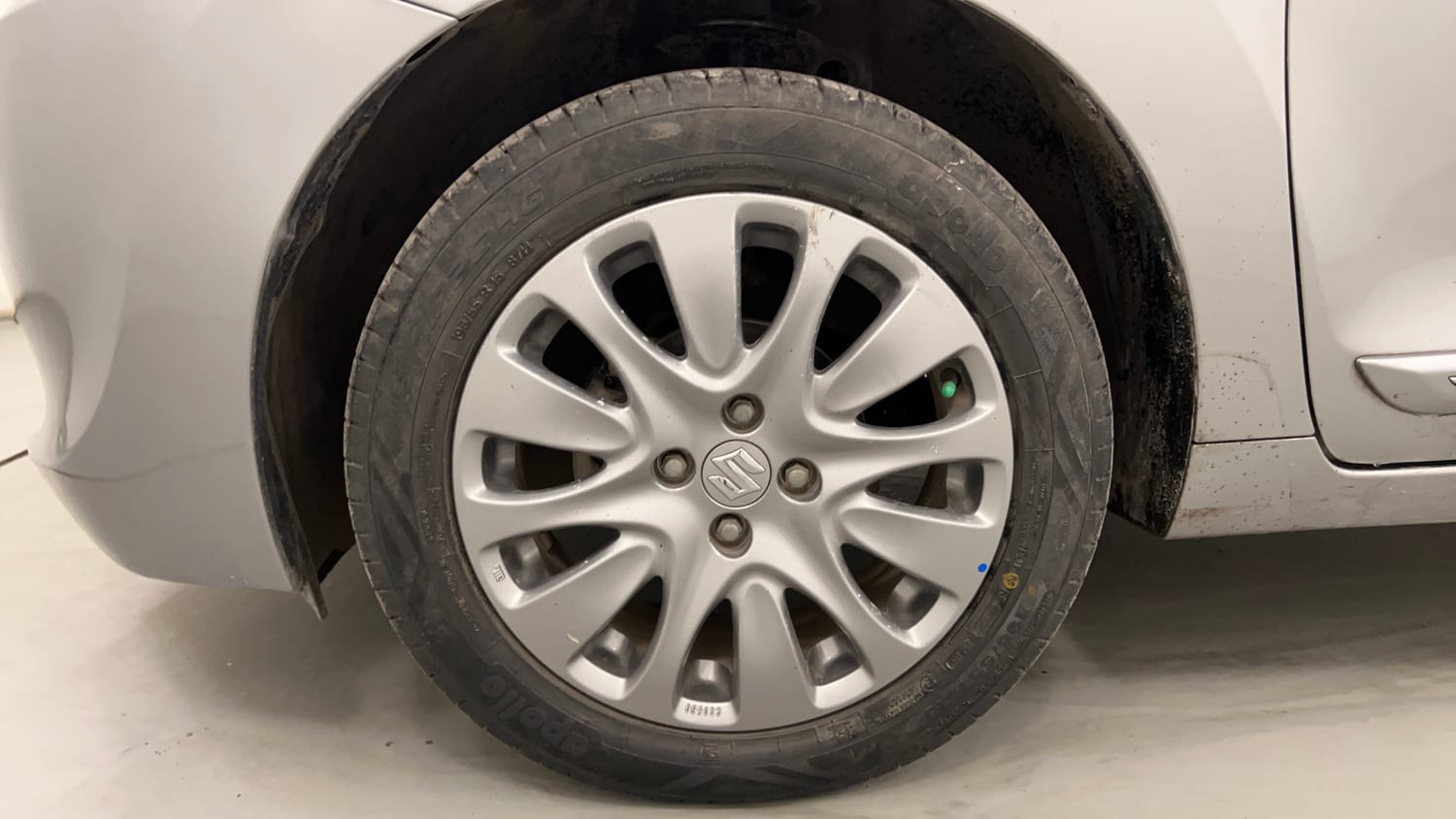Used 2018 Maruti Suzuki Baleno Alpha 1.2 AT Petrol Automatic tyres LEFT FRONT TYRE RIM VIEW