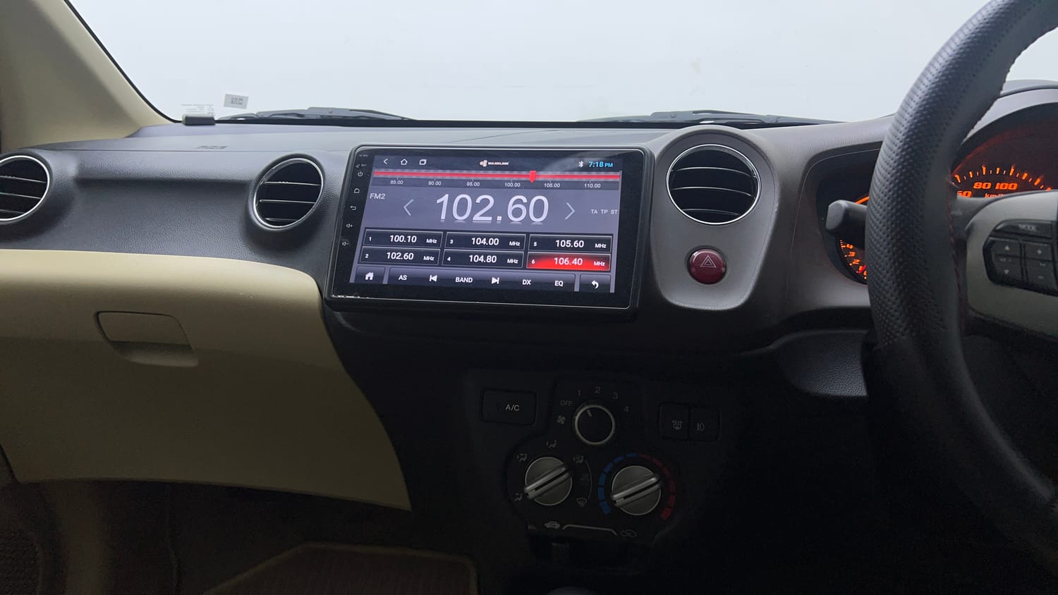 Used 2013 Honda Amaze 1.2 VX AT i-VTEC Petrol Automatic interior MUSIC SYSTEM & AC CONTROL VIEW