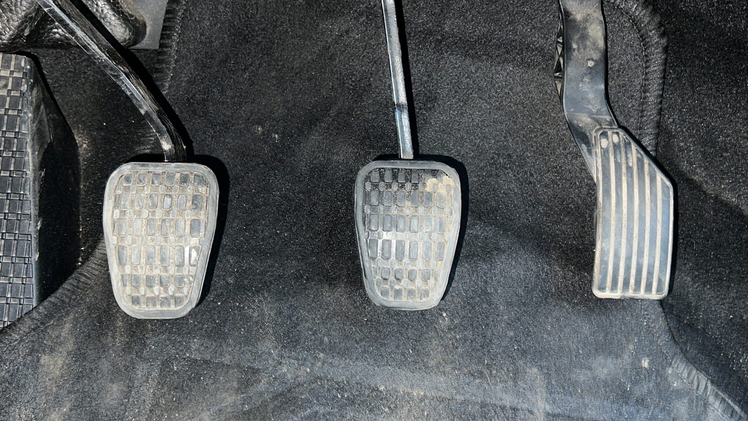 Used 2022 Tata Punch Adventure Rhythm Pack MT Petrol Manual interior PEDALS VIEW