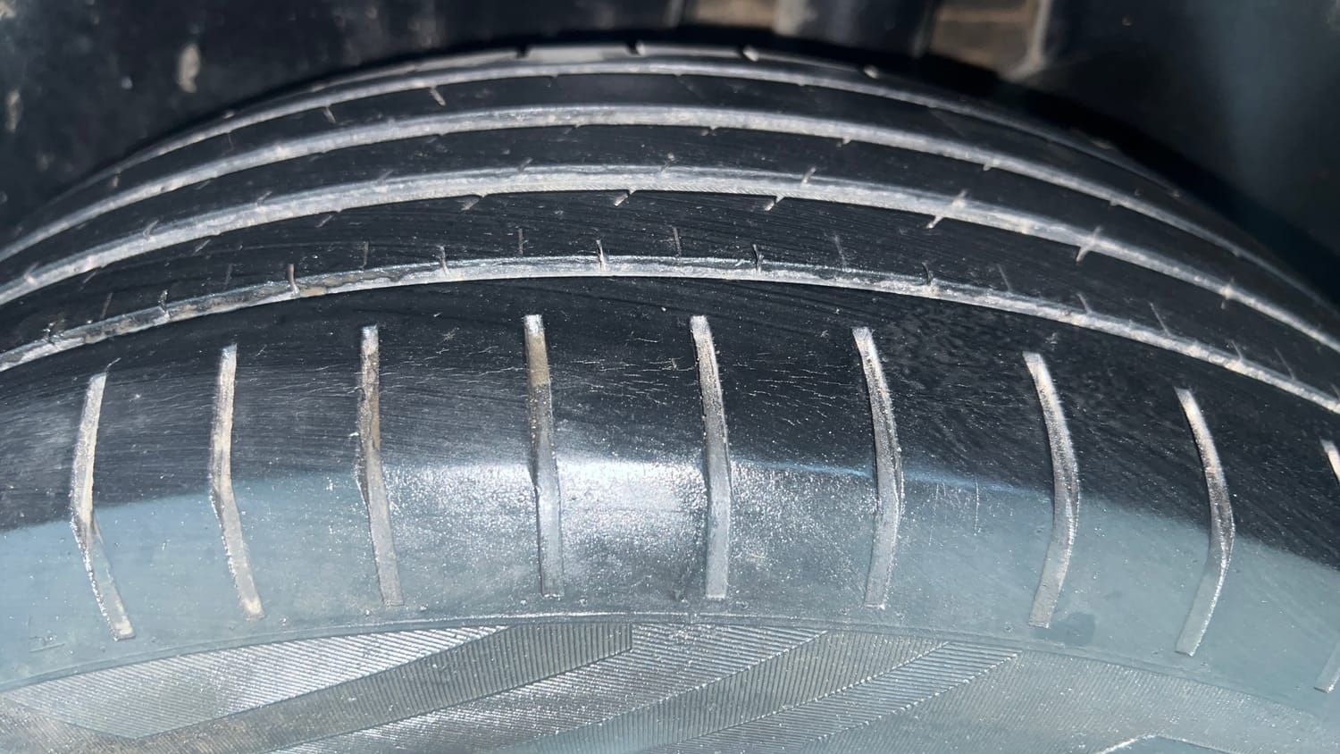 Used 2021 Maruti Suzuki Dzire ZXi Plus AGS Petrol Automatic tyres LEFT REAR TYRE TREAD VIEW