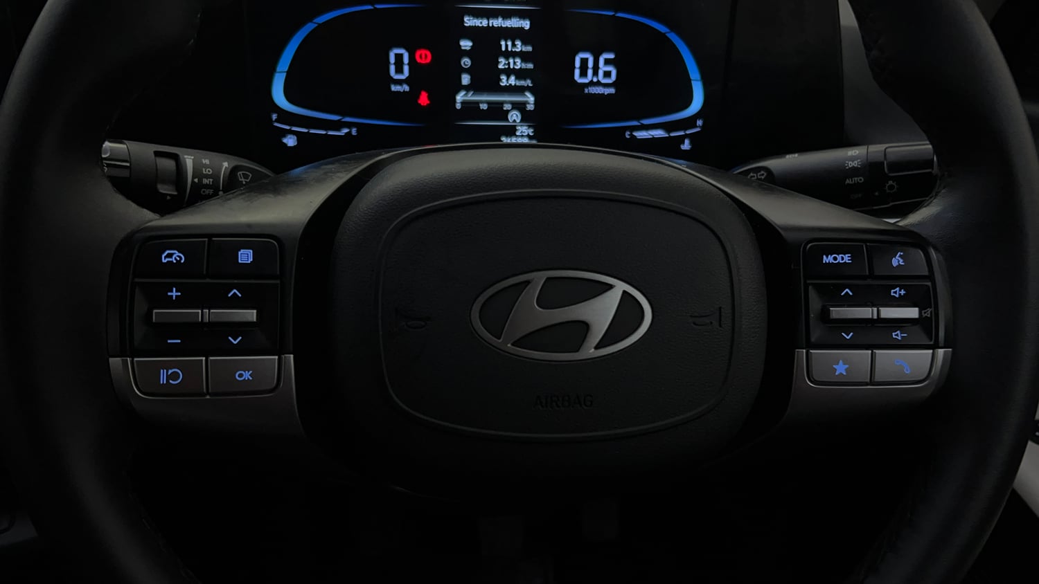 Used 2023 Hyundai Verna SX 1.5 Petrol MT Petrol Manual top_features Cruise control