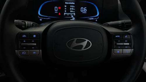 Used 2023 Hyundai Verna SX 1.5 Petrol MT Petrol Manual top_features Cruise control