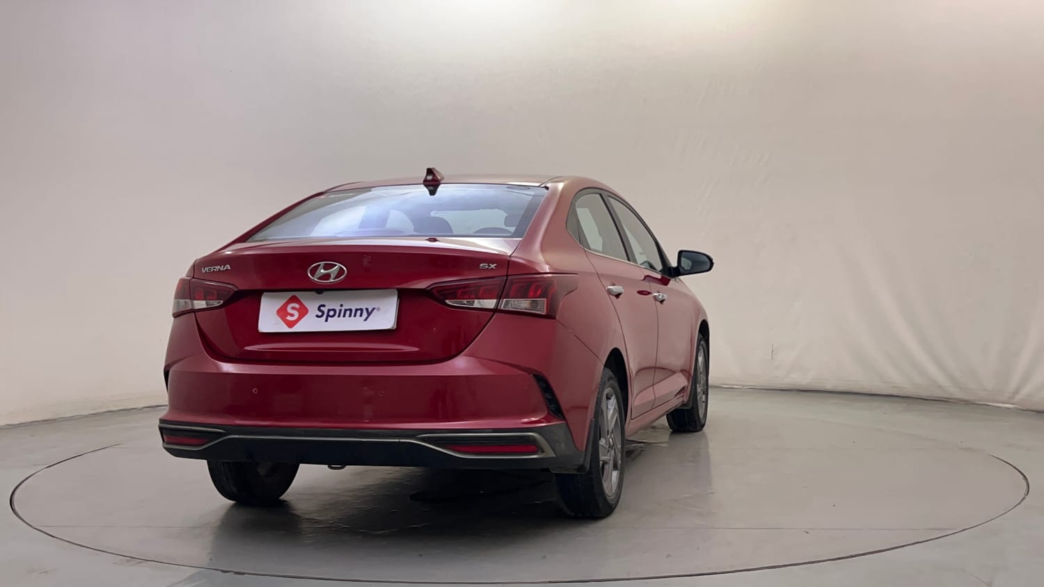 Used 2020 Hyundai Verna SX 1.5 MPi Petrol Manual exterior RIGHT REAR CORNER VIEW