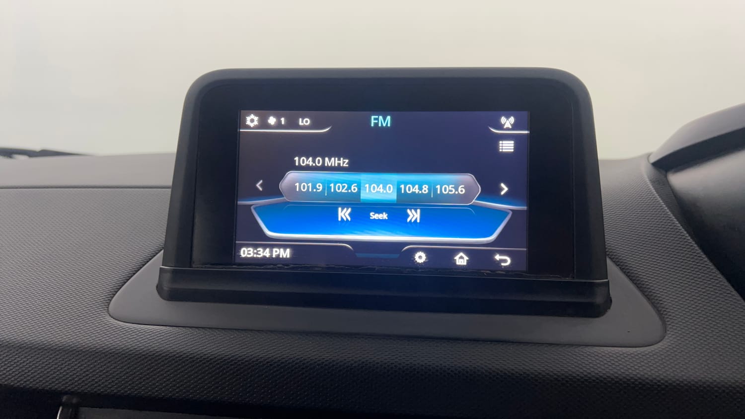 Used 2017 Tata Nexon XZ Plus Diesel Diesel Manual top_features Integrated (in-dash) music system