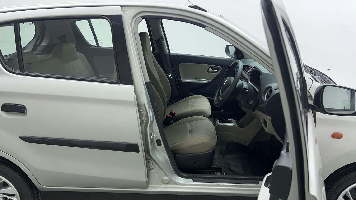Used 2017 Maruti Suzuki Alto K10 VXi Petrol Manual interior RIGHT SIDE FRONT DOOR CABIN VIEW