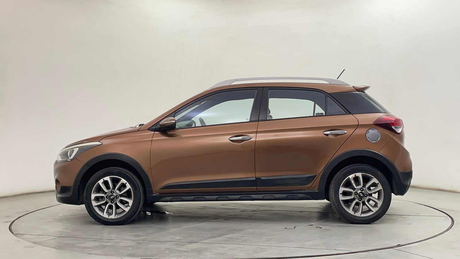 Used 2016 Hyundai i20 Active 1.2 SX Petrol Manual exterior LEFT SIDE VIEW