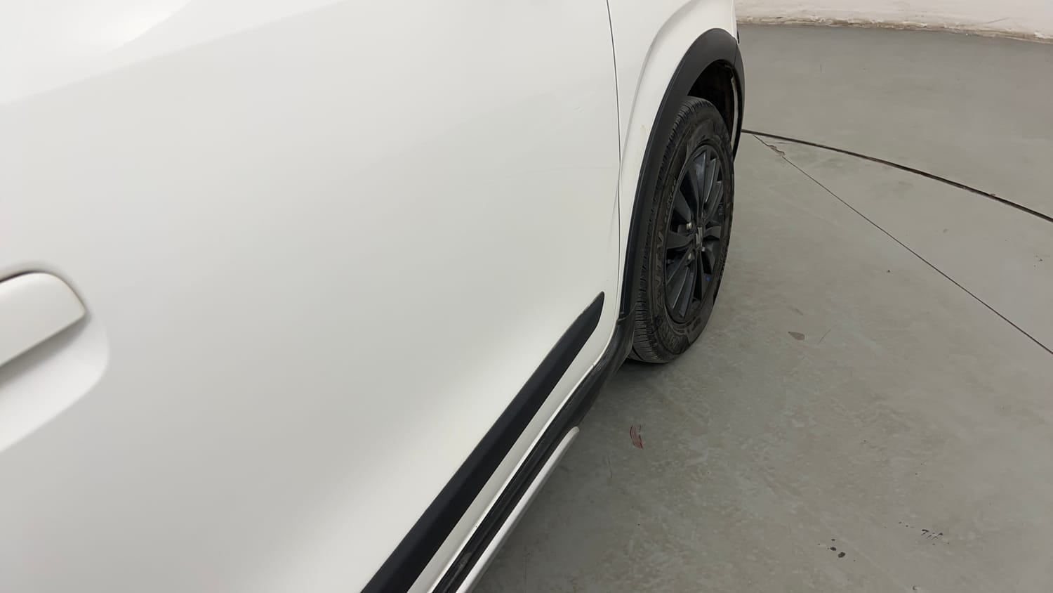 Used 2025 Maruti Suzuki Wagon R ZXI Plus 1.2 Petrol Manual dents MINOR SCRATCH