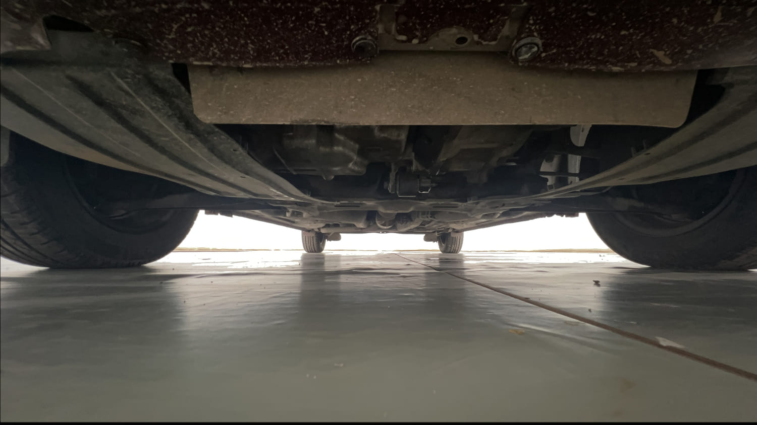 Used 2017 Honda Amaze 1.2 S i-VTEC Opt Petrol Manual extra FRONT LEFT UNDERBODY VIEW