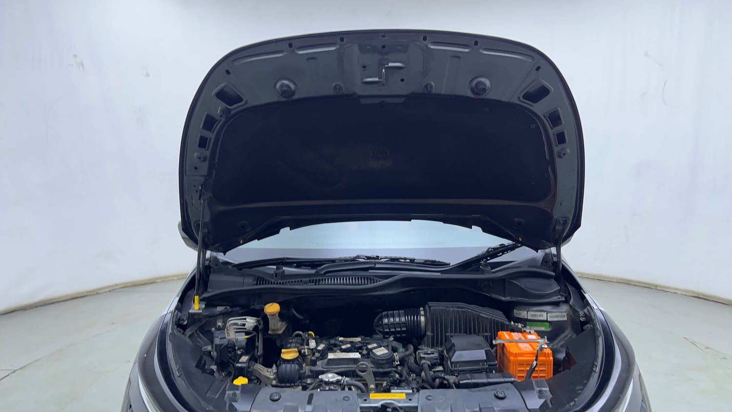 Used 2022 Tata Altroz XM Plus Petrol Petrol Manual engine ENGINE & BONNET OPEN FRONT VIEW