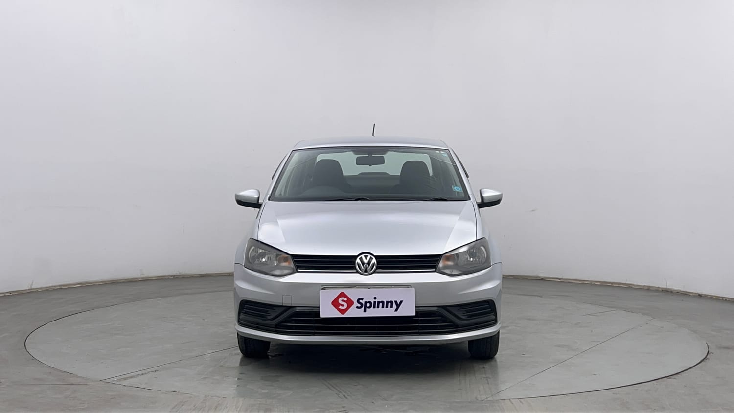 Used 2017 Volkswagen Ameo Trendline 1.2L (P) Petrol Manual exterior FRONT VIEW