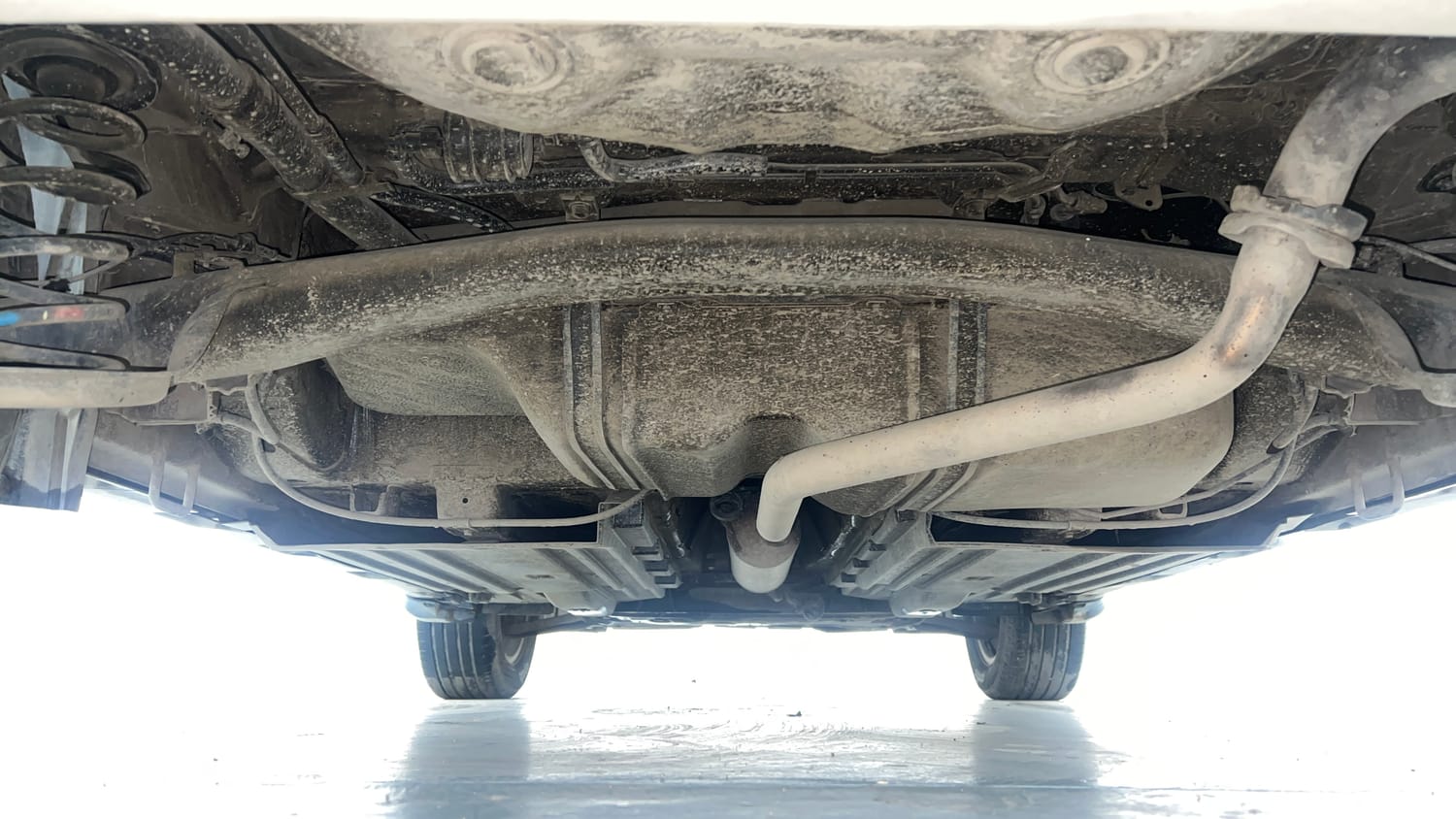 Used 2022 maruti-suzuki Vitara Brezza ZXi Plus Petrol Manual extra REAR UNDERBODY VIEW (TAKEN FROM REAR)