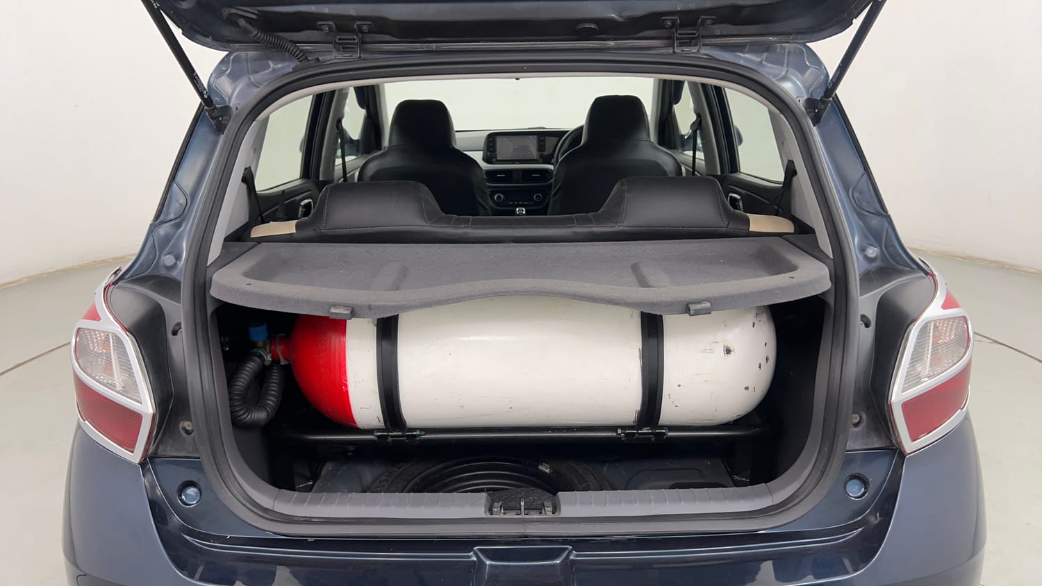Used 2020 Hyundai Grand i10 Nios Sportz 1.2 Kappa VTVT CNG Cng Manual interior DICKY INSIDE VIEW