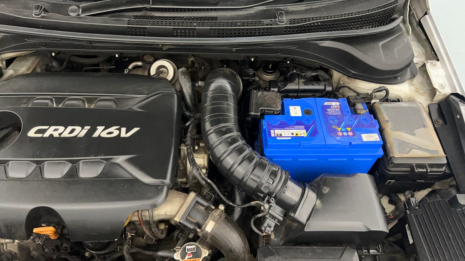 Used 2019 Hyundai Verna SX (O) 1.6 CRDi Diesel Manual engine ENGINE LEFT SIDE VIEW
