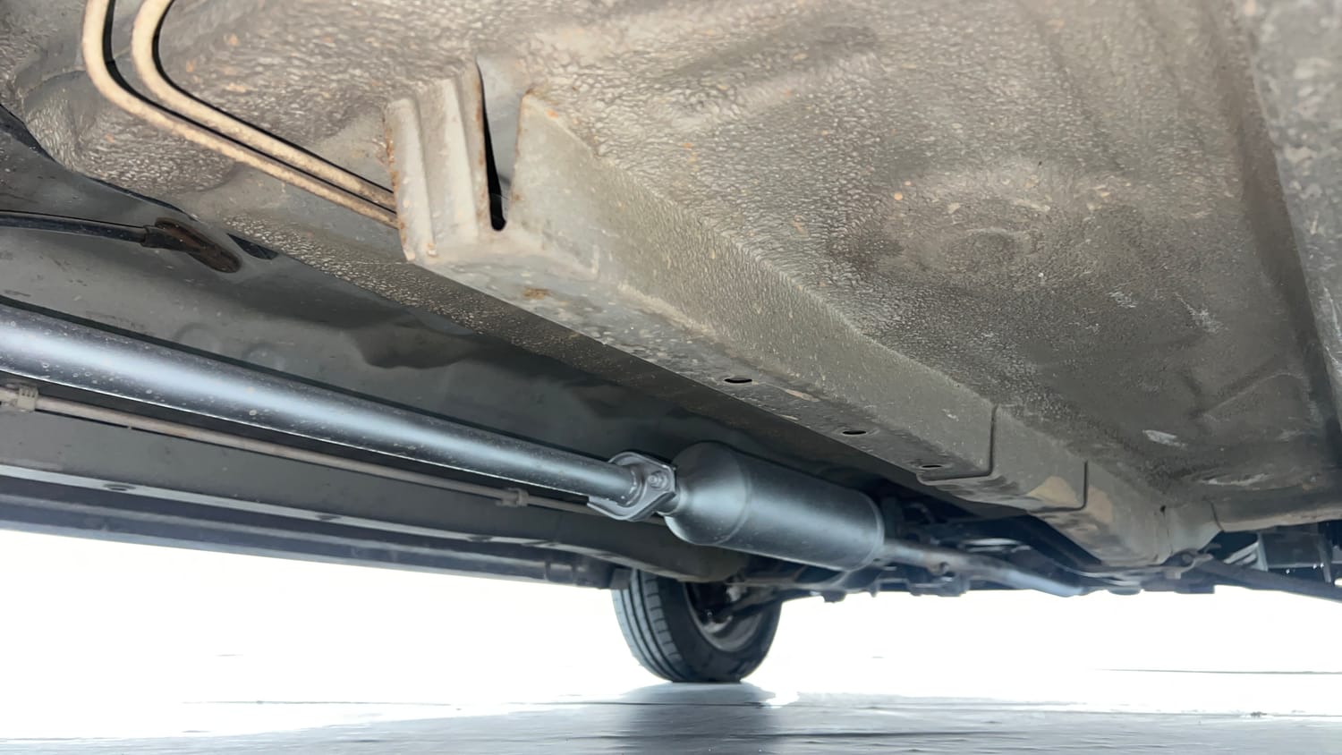 Used 2017 Maruti Suzuki Wagon R VXI+ Petrol Manual extra REAR RIGHT UNDERBODY VIEW