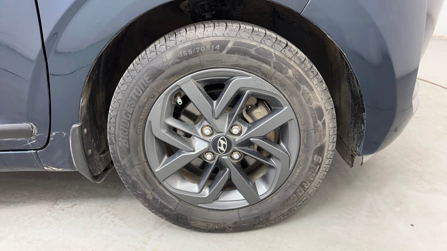 Used 2020 Hyundai Grand i10 Nios Sportz 1.2 Kappa VTVT CNG Cng Manual tyres RIGHT FRONT TYRE RIM VIEW