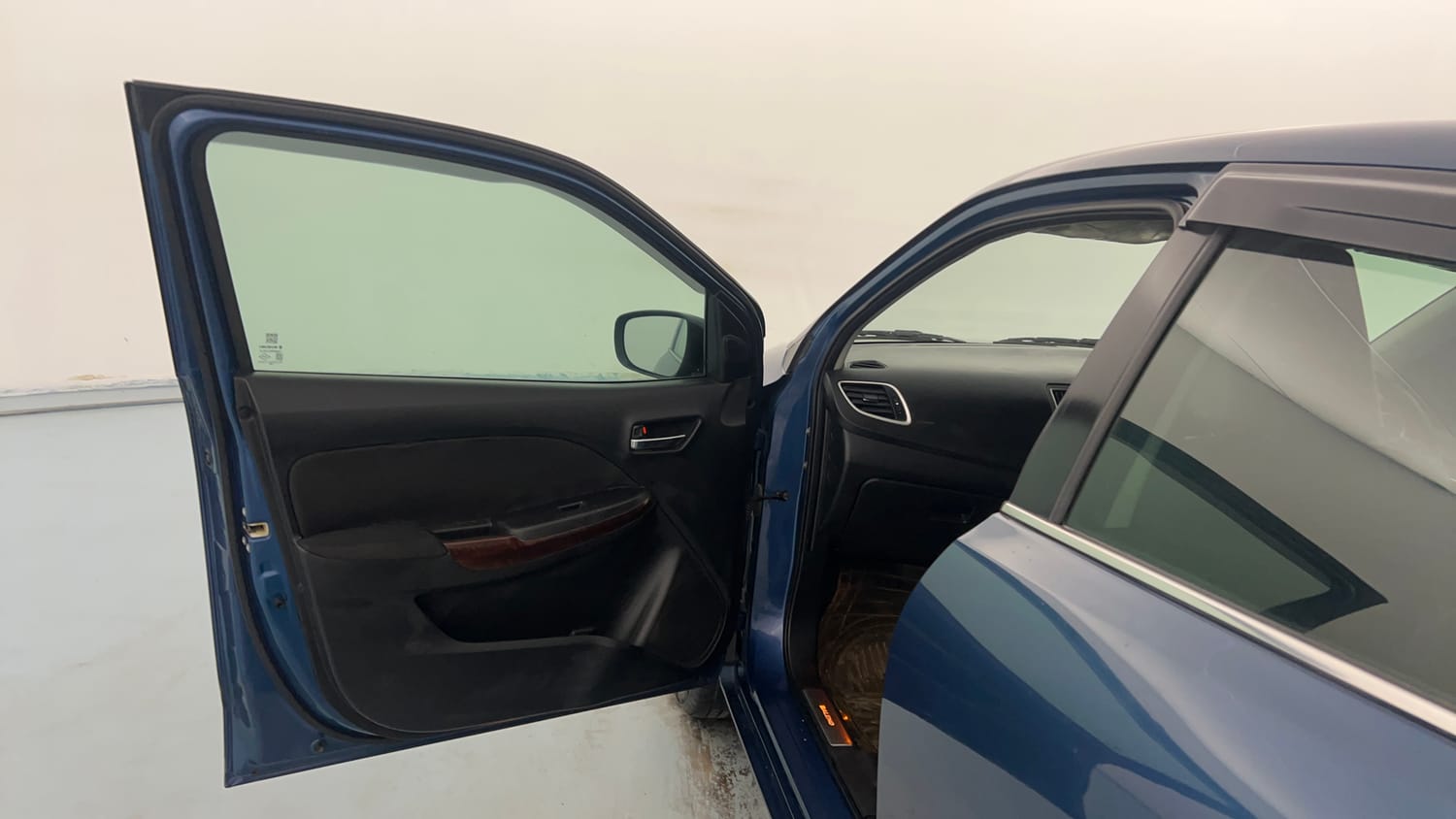 Used 2017 Maruti Suzuki Baleno Zeta 1.2 Petrol Manual interior LEFT FRONT DOOR OPEN VIEW