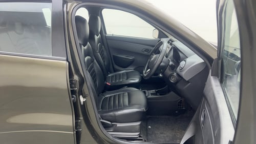 Used 2018 Renault Kwid 1.0 RXT AMT Opt Petrol Automatic interior RIGHT SIDE FRONT DOOR CABIN VIEW