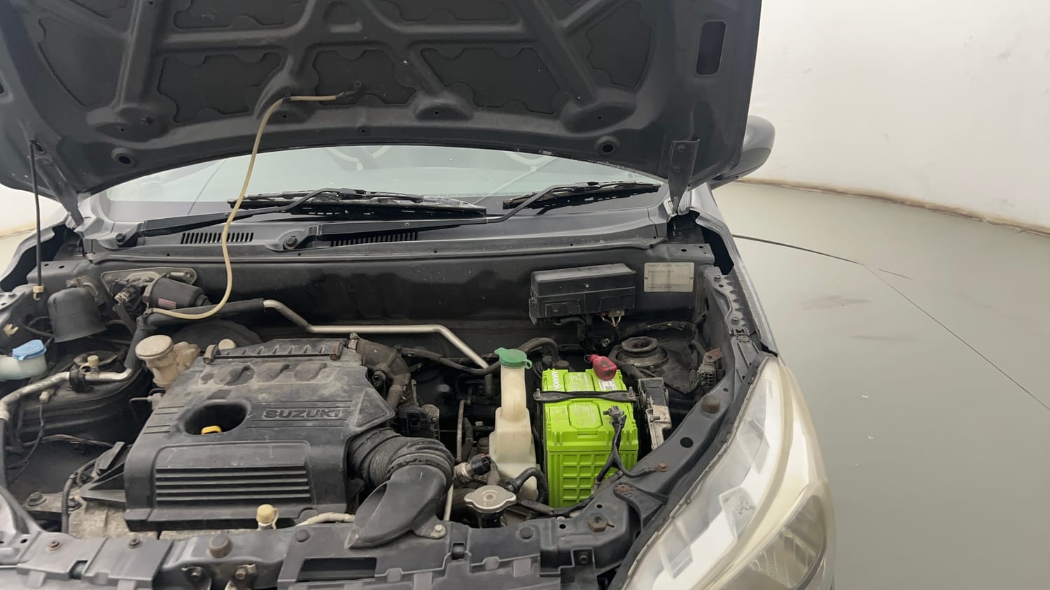 Used 2015 Maruti Suzuki Alto K10 VXi AMT Petrol Automatic engine ENGINE LEFT SIDE HINGE & APRON VIEW