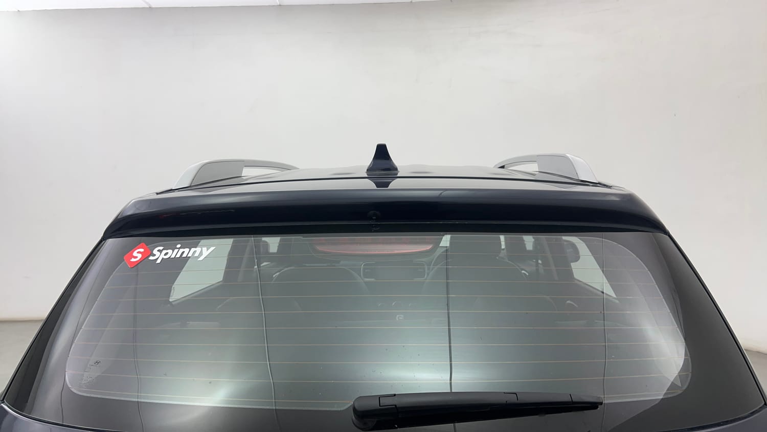 Used 2021 Hyundai Venue SX (O) 1.5 CRDi Diesel Manual exterior BACK WINDSHIELD VIEW