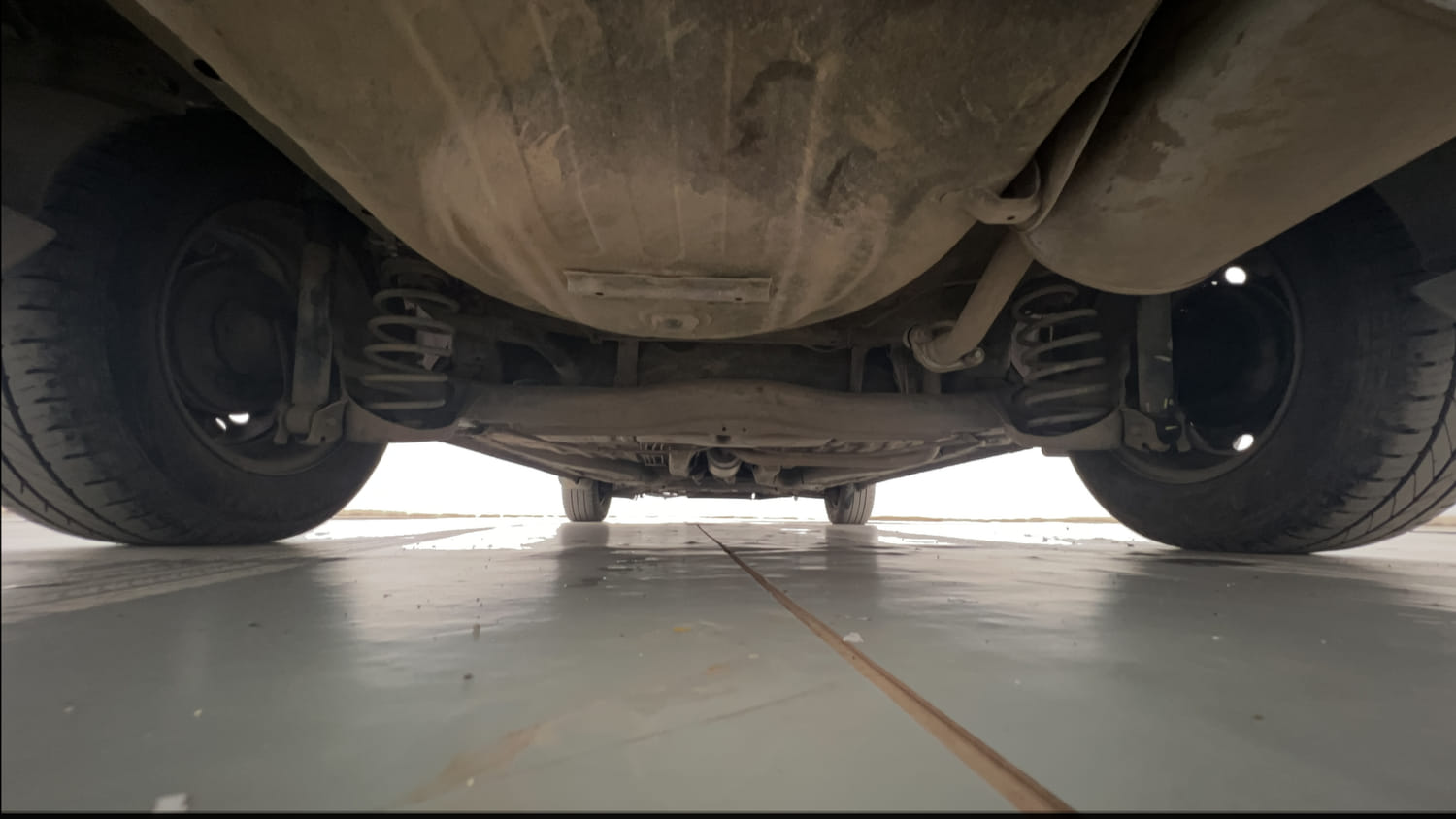 Used 2017 Honda Amaze 1.2 S i-VTEC Petrol Manual extra REAR UNDERBODY VIEW (TAKEN FROM REAR)