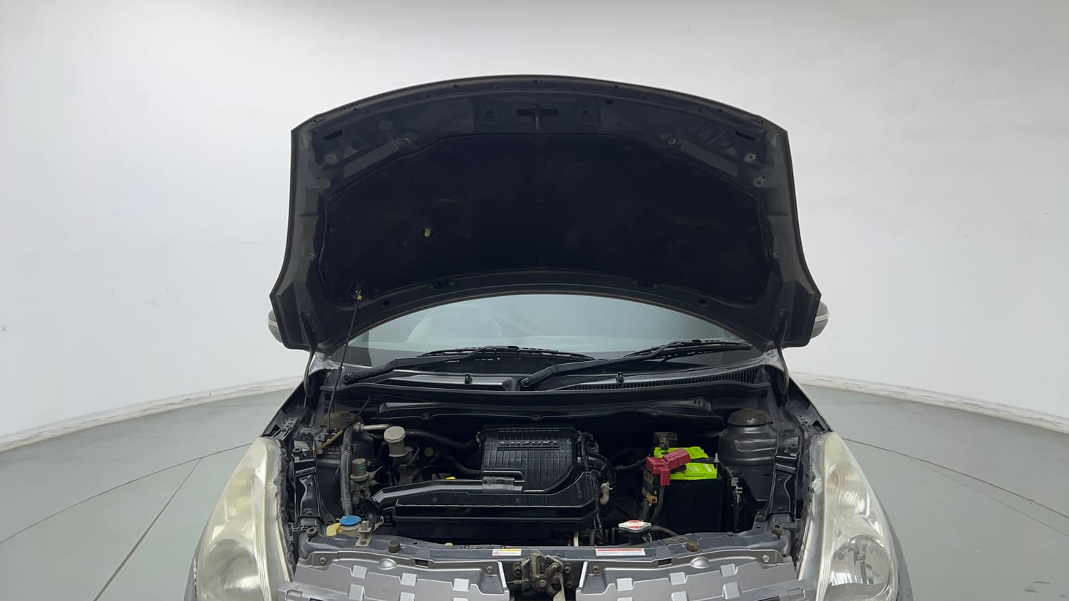Used 2015 Maruti Suzuki Swift VXi Petrol Manual engine ENGINE & BONNET OPEN FRONT VIEW