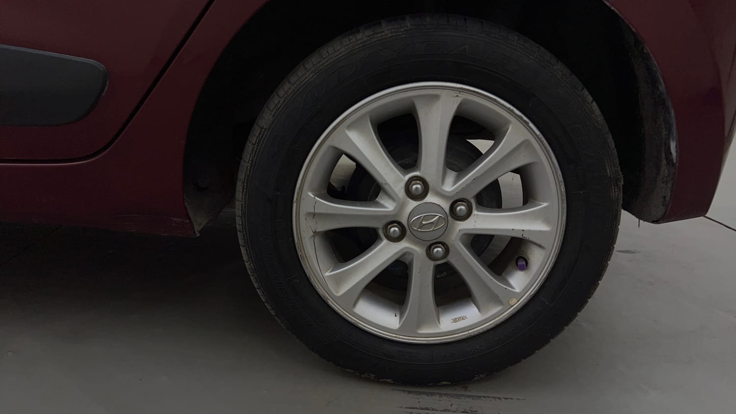Used 2015 Hyundai Grand i10 Asta 1.2 Kappa VTVT Petrol Manual tyres LEFT REAR TYRE RIM VIEW