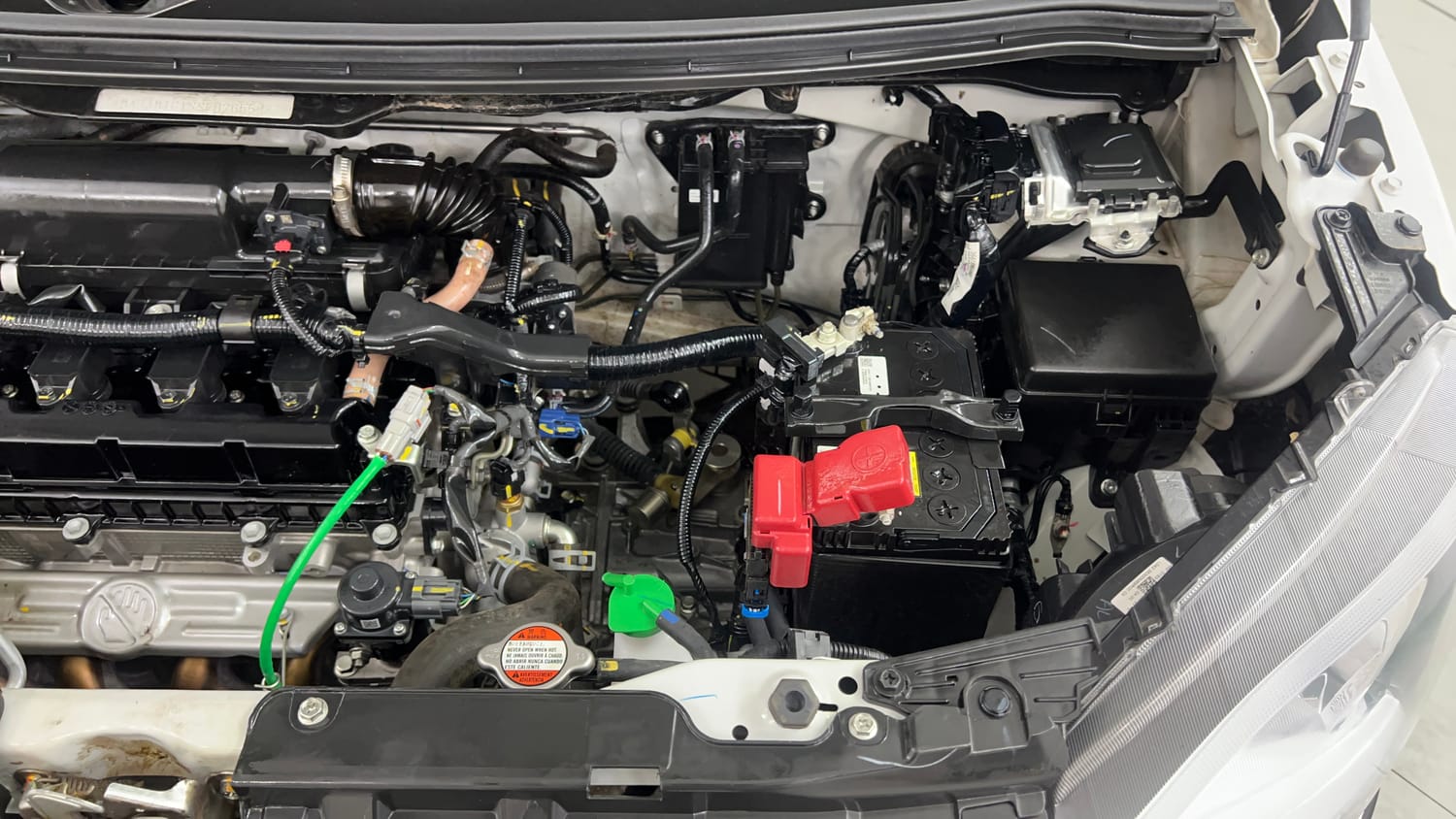 Used 2025 Maruti Suzuki Wagon R ZXI Plus 1.2 Petrol Manual engine ENGINE LEFT SIDE VIEW