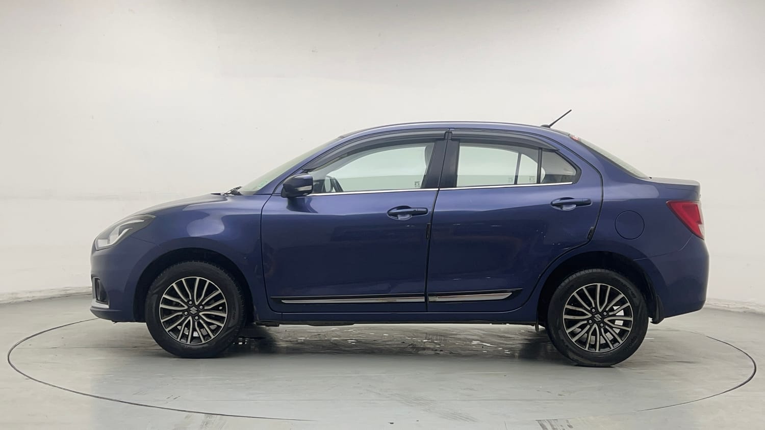 Used 2021 Maruti Suzuki Dzire ZXi Plus AGS Petrol Automatic exterior LEFT SIDE VIEW