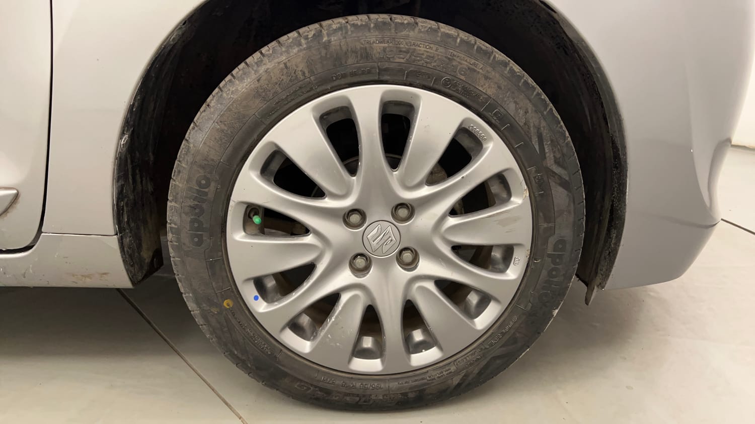 Used 2018 Maruti Suzuki Baleno Alpha 1.2 AT Petrol Automatic tyres RIGHT FRONT TYRE RIM VIEW