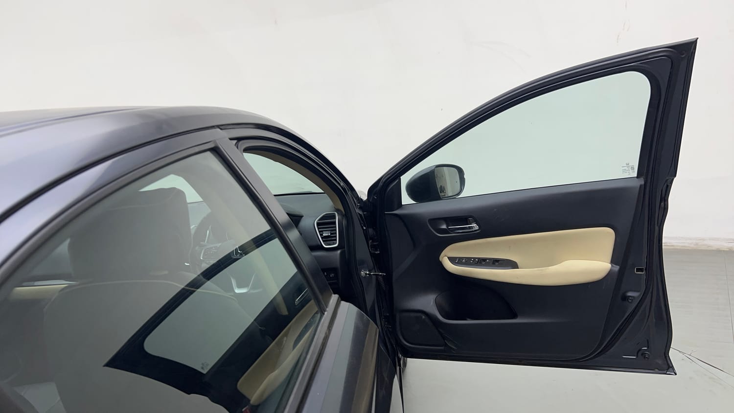 Used 2023 Honda City V Petrol MT Petrol Manual interior RIGHT FRONT DOOR OPEN VIEW
