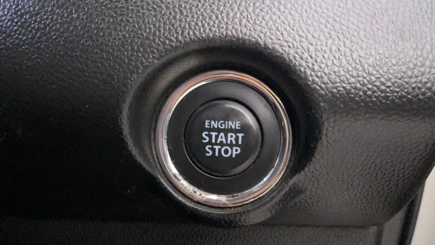 Used 2019 Maruti Suzuki Swift ZXi Plus Petrol Manual top_features Keyless start