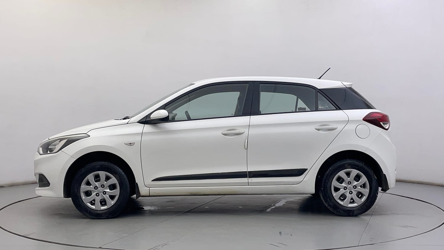 Used 2017 Hyundai Elite i20 Magna Executive 1.2 Petrol Manual exterior LEFT SIDE VIEW