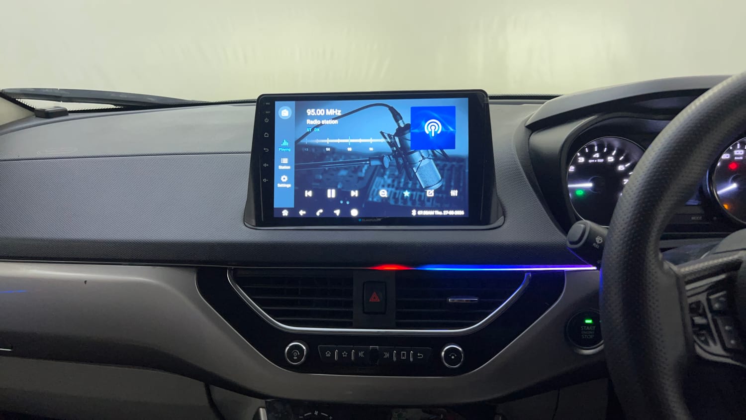 Used 2019 Tata Nexon XZA Plus Petrol Petrol Automatic top_features Integrated (in-dash) music system