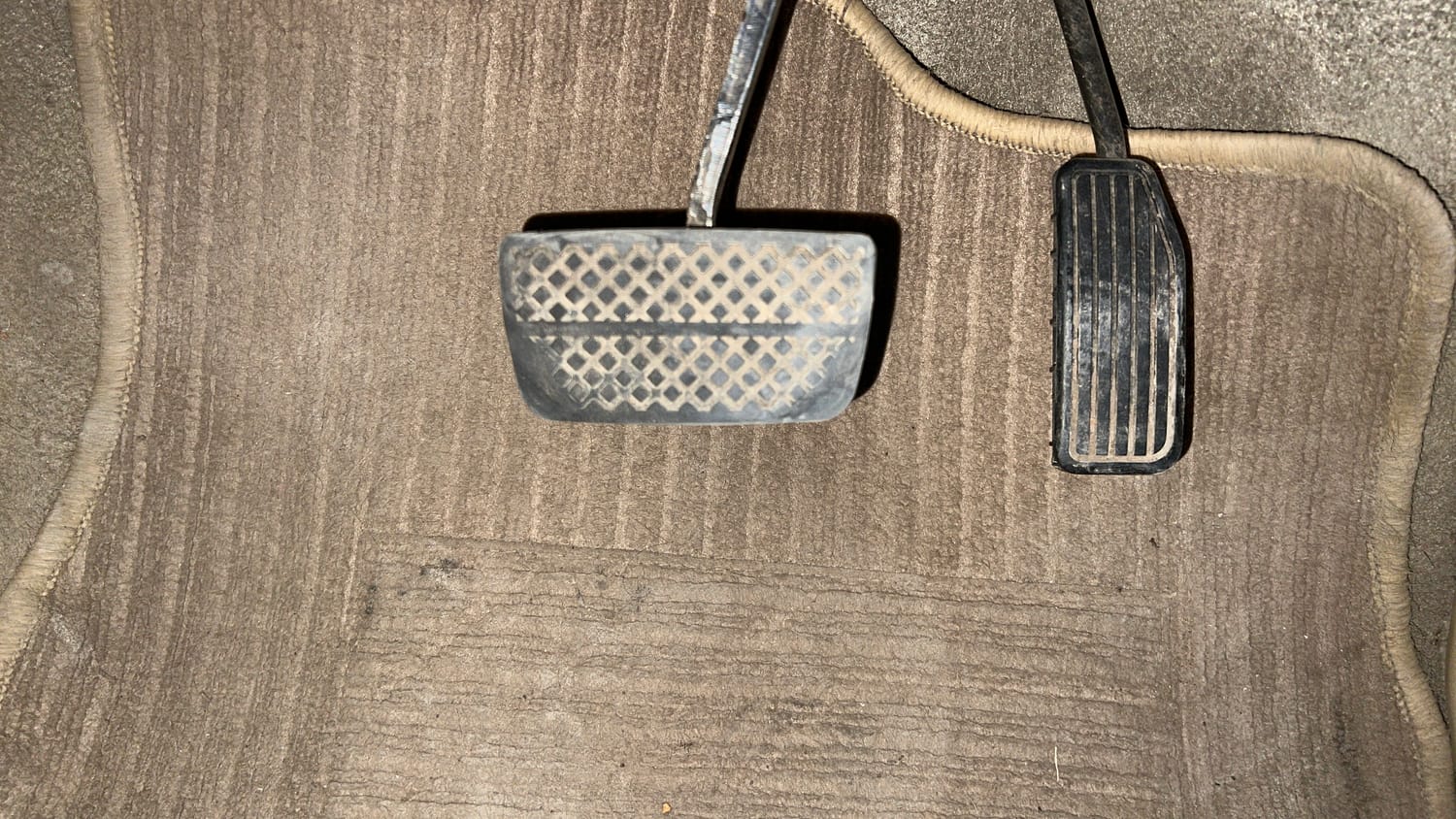 Used 2013 Honda Amaze 1.2 VX AT i-VTEC Petrol Automatic interior PEDALS VIEW