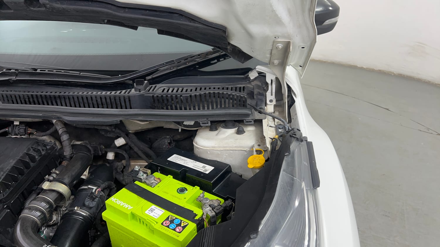 Used 2021 Tata Nexon XZ Plus (O) Diesel Diesel Manual engine ENGINE LEFT SIDE HINGE & APRON VIEW