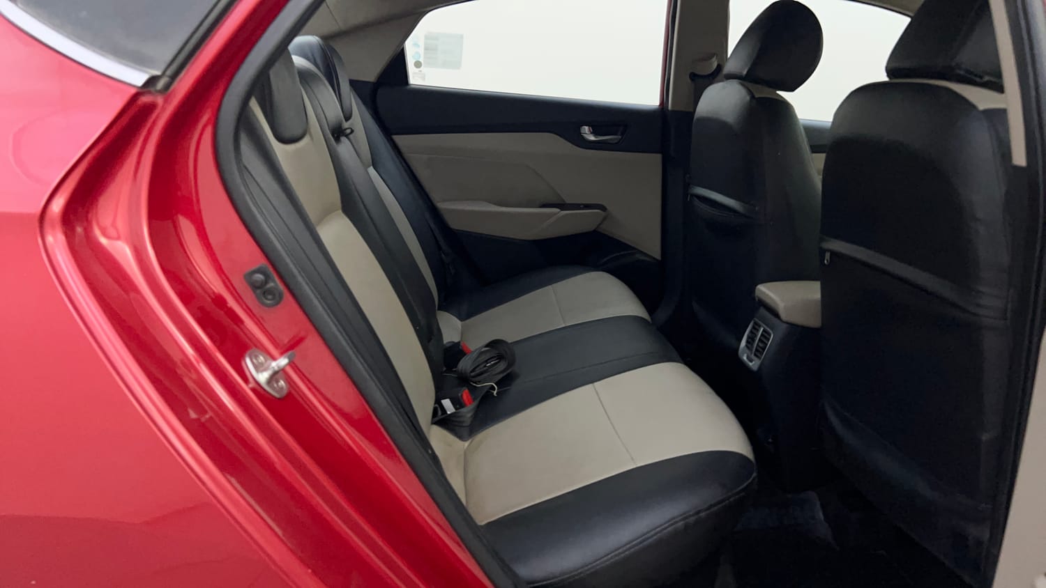 Used 2020 Hyundai Verna SX 1.5 MPi Petrol Manual interior RIGHT SIDE REAR DOOR CABIN VIEW