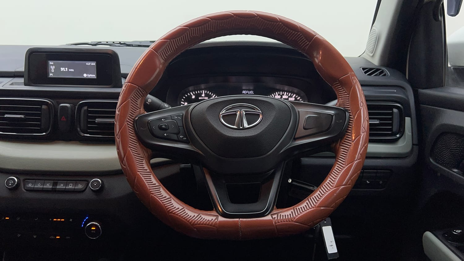 Used 2022 Tata Punch Adventure Rhythm Pack MT Petrol Manual interior STEERING VIEW