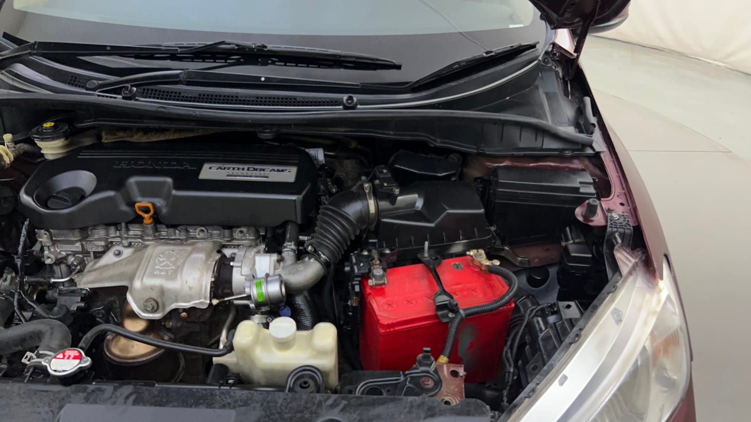 Used 2014 Honda City SV Diesel Diesel Manual engine ENGINE LEFT SIDE HINGE & APRON VIEW