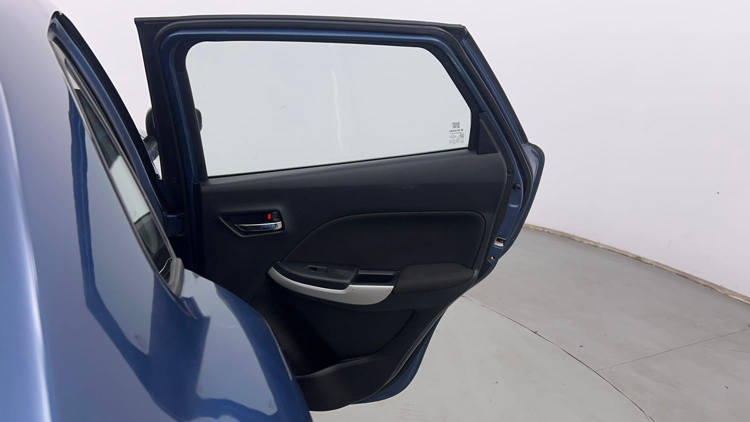 Used 2017 Maruti Suzuki Baleno Delta 1.2 Petrol Manual interior RIGHT REAR DOOR OPEN VIEW
