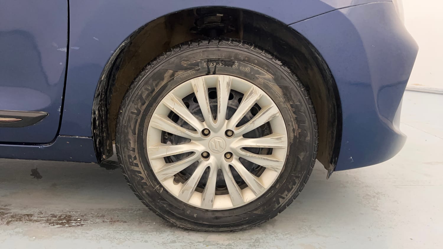Used 2019 Maruti Suzuki Baleno Delta Automatic Petrol Automatic tyres RIGHT FRONT TYRE RIM VIEW