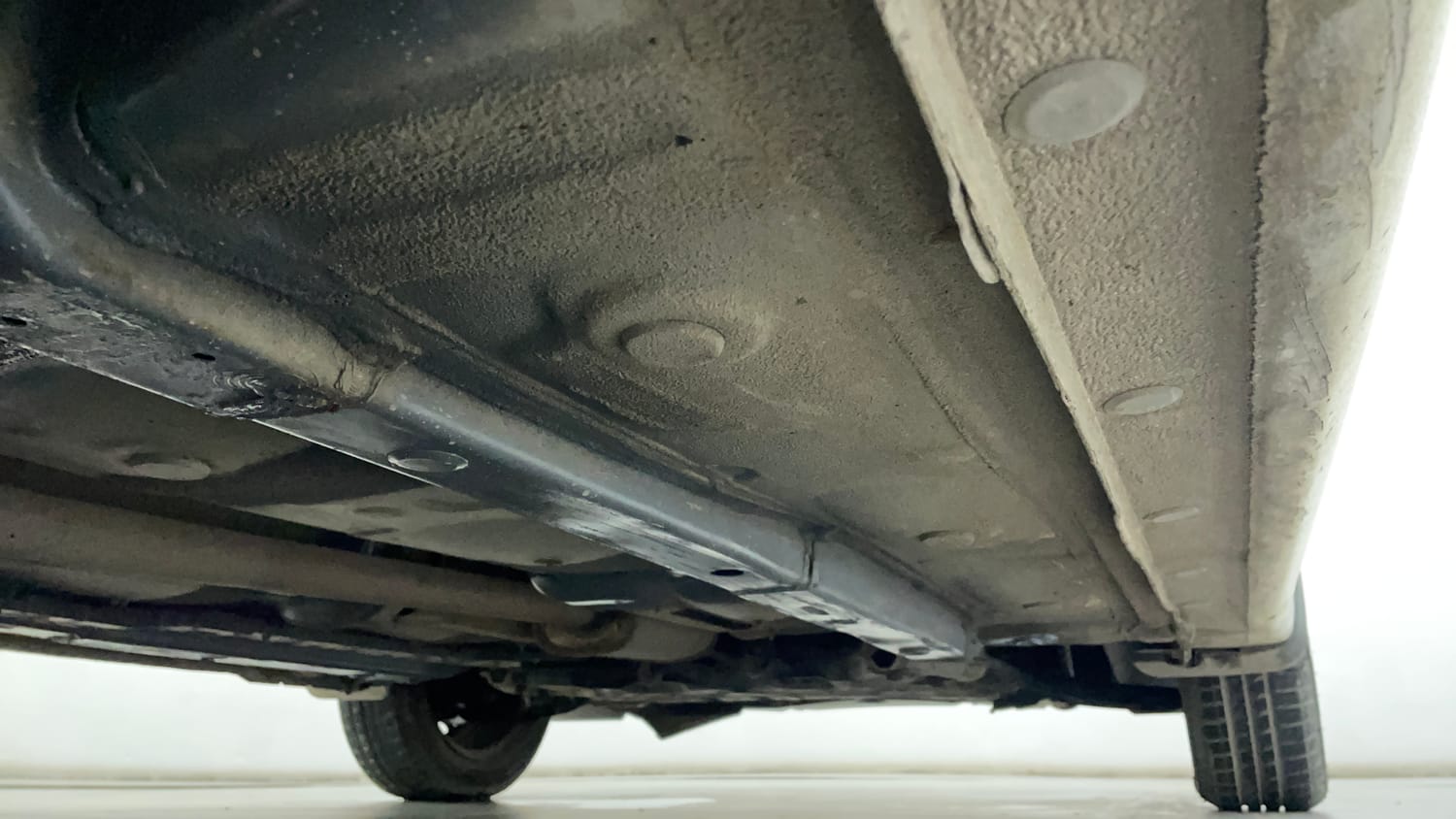 Used 2018 Hyundai Grand i10 Sportz (O) 1.2 Kappa VTVT Petrol Manual extra REAR RIGHT UNDERBODY VIEW