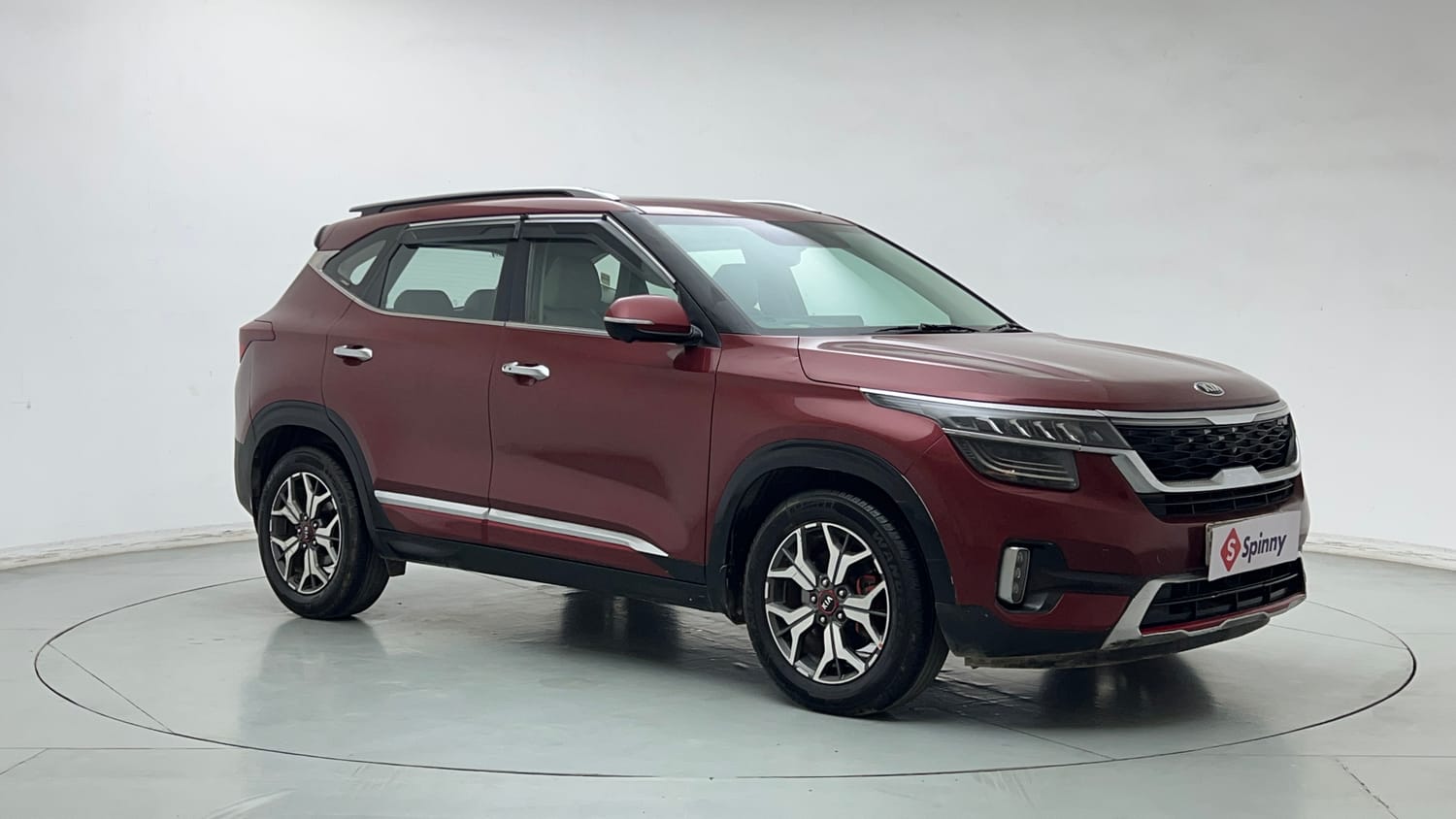 Used 2019 Kia Seltos GTX Plus 1.4 Petrol Manual exterior RIGHT FRONT CORNER VIEW