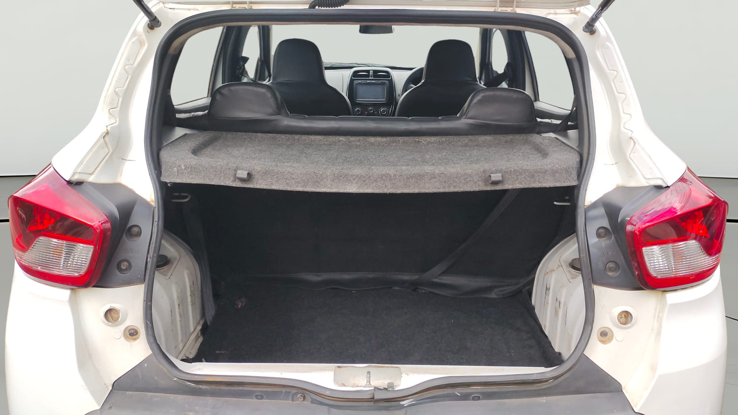Used 2017 Renault Kwid 1.0 RXT AMT Opt Petrol Automatic interior DICKY INSIDE VIEW