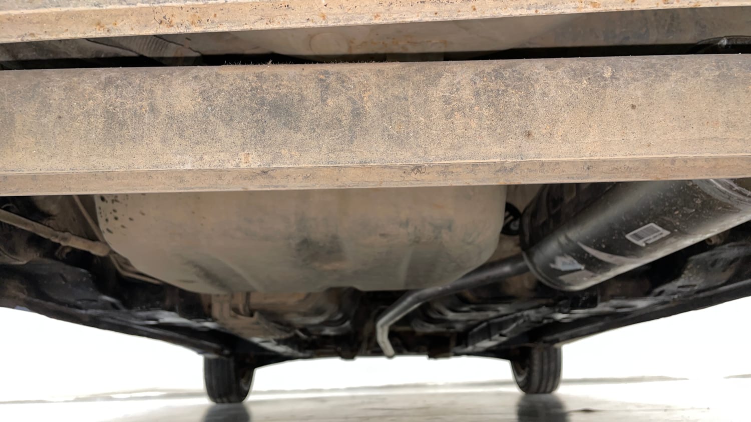 Used 2012 Hyundai Eon Era Petrol Manual extra REAR UNDERBODY VIEW (TAKEN FROM REAR)