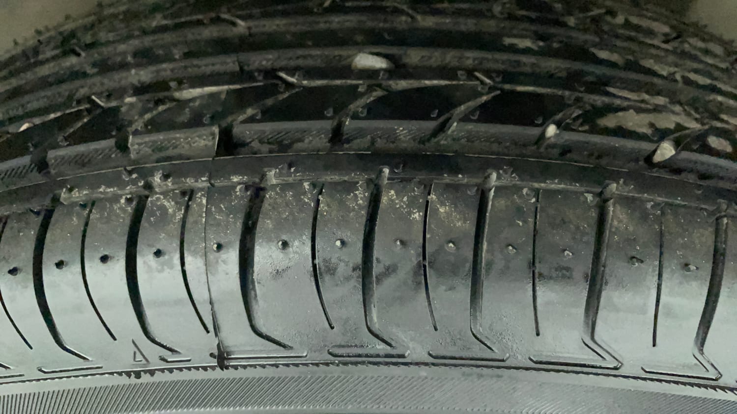 Used 2018 Maruti Suzuki Swift VXi Petrol Manual tyres LEFT REAR TYRE TREAD VIEW
