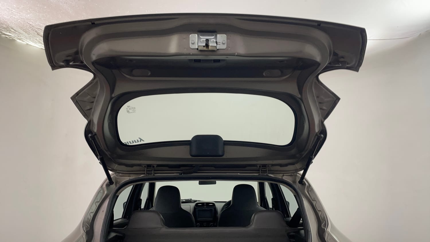 Used 2016 Renault Kwid RXT Petrol Manual interior DICKY DOOR OPEN VIEW