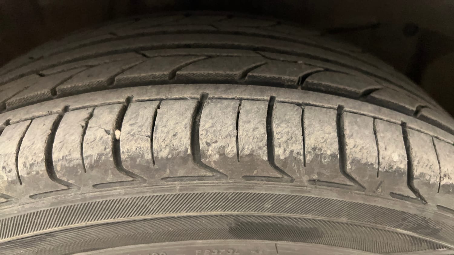Used 2023 Honda City ZX Petrol MT Petrol Manual tyres RIGHT FRONT TYRE TREAD VIEW