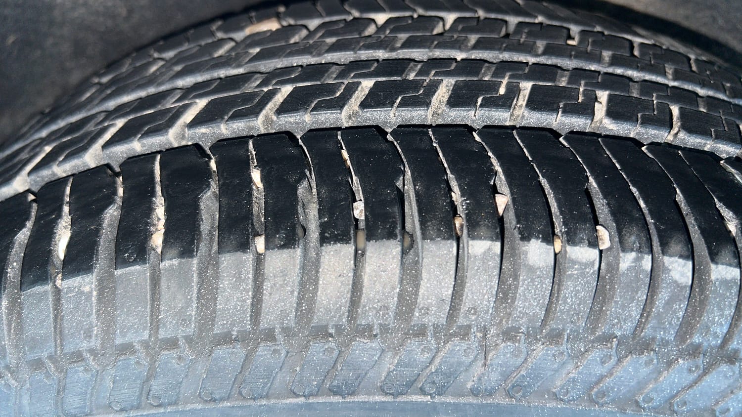 Used 2016 Ford EcoSport Titanium+ 1.0L EcoBoost Petrol Manual tyres RIGHT REAR TYRE TREAD VIEW