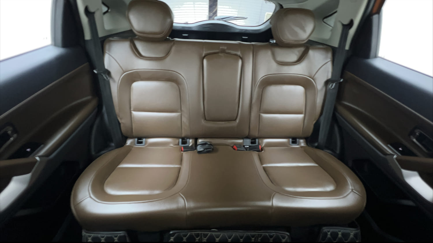 Used 2019 Tata Harrier XZ Diesel Manual interior REAR SEAT CONDITION VIEW
