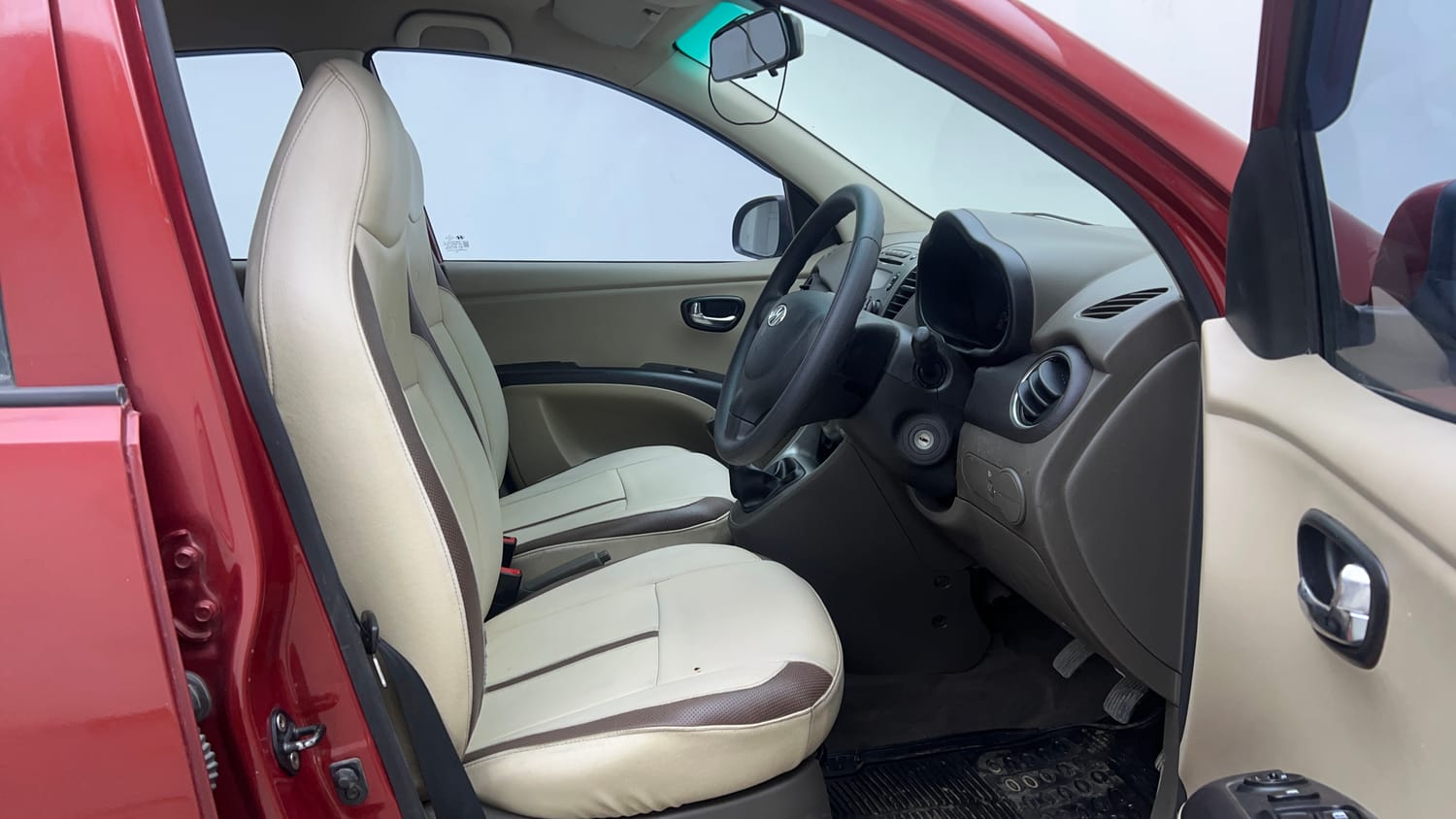Used 2012 Hyundai i10 Sportz 1.2 Kappa2 Petrol Manual interior RIGHT SIDE FRONT DOOR CABIN VIEW